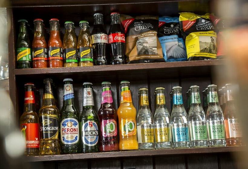 膳宿费 Bagdale Hall