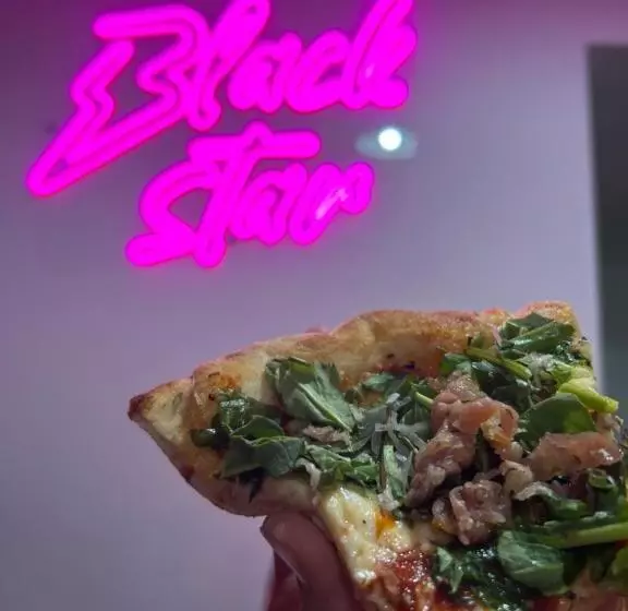 Black Star Art Hostel