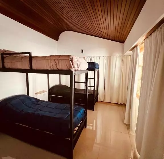 Black Star Art Hostel