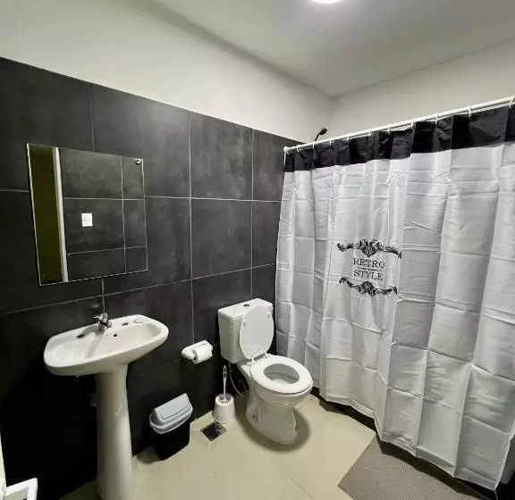 Black Star Art Hostel