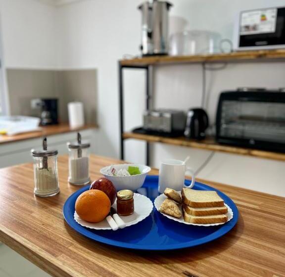 Black Star Art Hostel