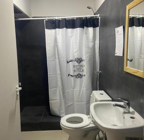 Black Star Art Hostel