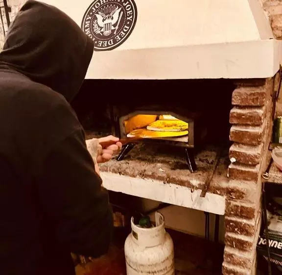 Black Star Art Hostel