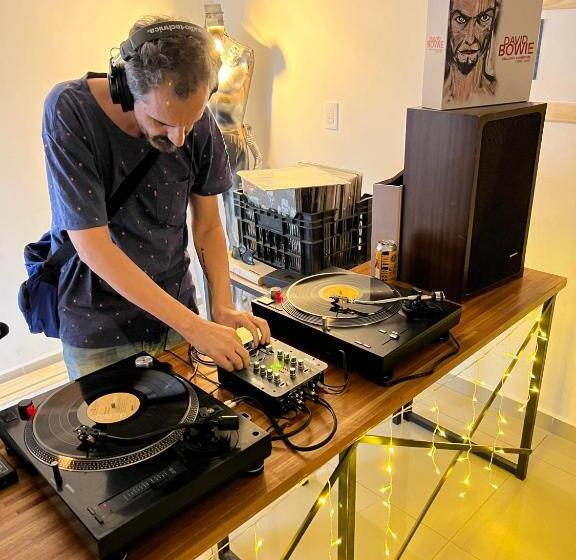 Black Star Art Hostel