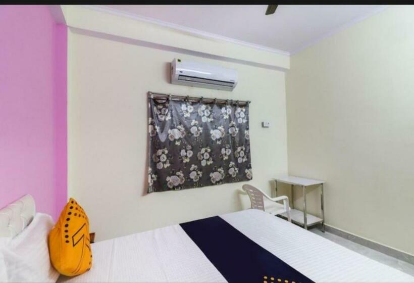 בית מלון כפרי Vrindavan Lodge By Wb Inn