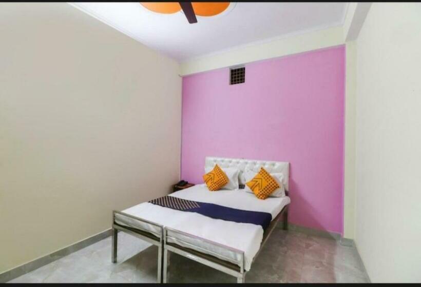 בית מלון כפרי Vrindavan Lodge By Wb Inn