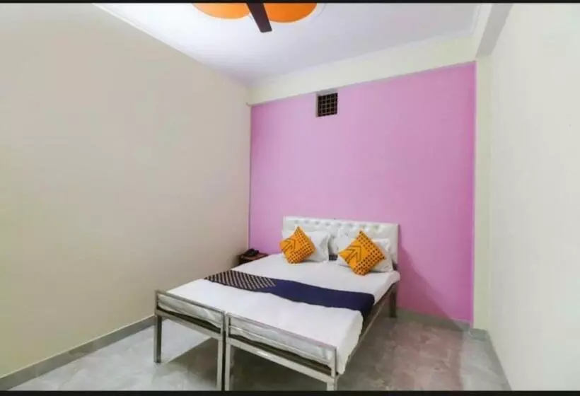 Hotelli Vrindavan Lodge By Wb Inn