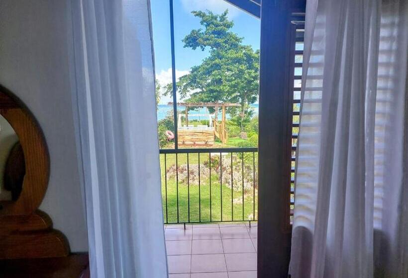 Arena Oceanview Hotel & La Terraza Restaurant