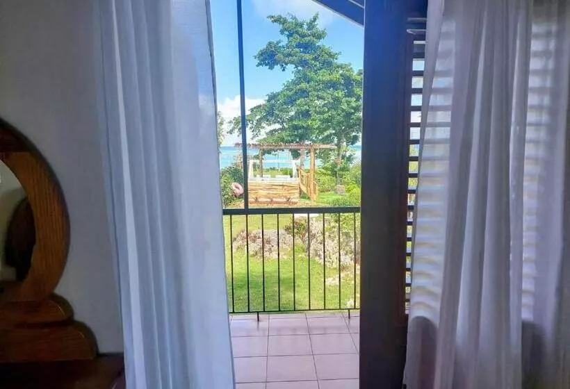 Arena Oceanview Hotel & La Terraza Restaurant