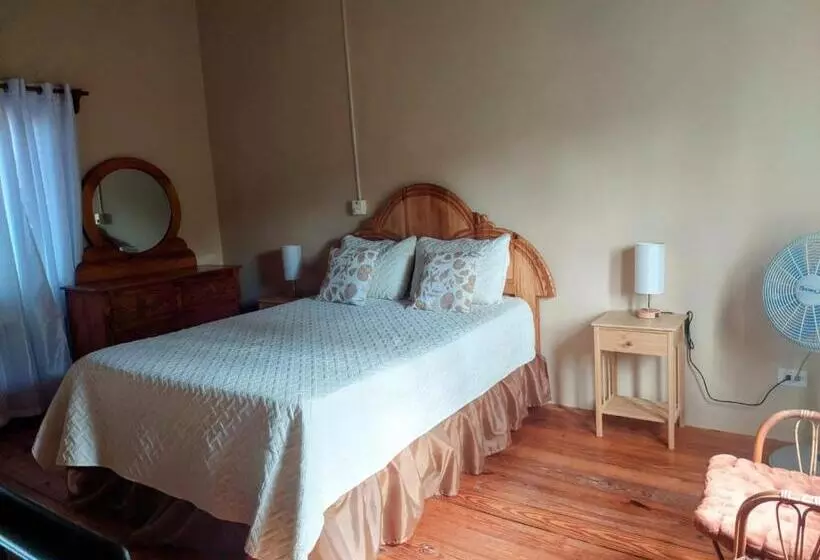 Arena Oceanview Hotel & La Terraza Restaurant