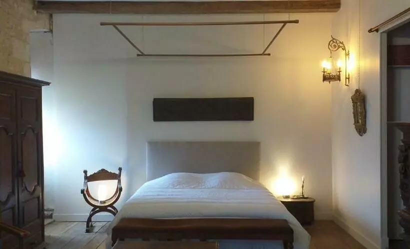 Aamiaismajoitus (B&B) Chambre Renaissance Au Château De Champagne Mouton