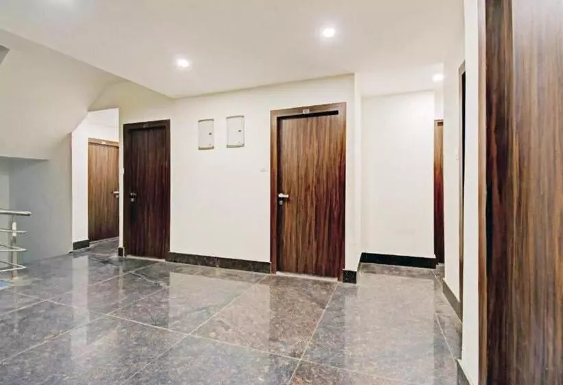Hotelli Goroomgo Royal Galaxy Newtown Kolkata