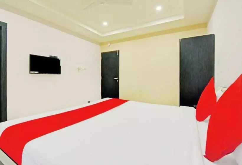 Hotelli Goroomgo Royal Galaxy Newtown Kolkata