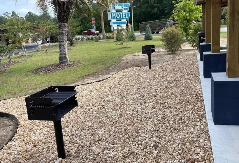 Bluegem Motel