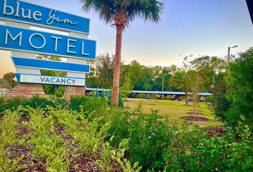Bluegem Motel