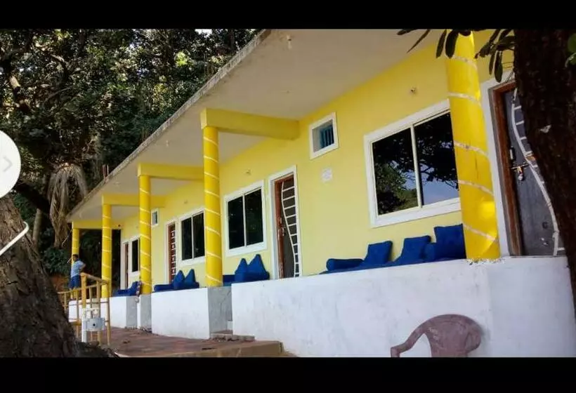 هتل Poornima Beach Stay