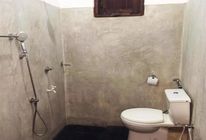 Majatalo Eththota Walawwa Bungalow Private Rooms With Attached Bathrooms Ac Or Non Ac