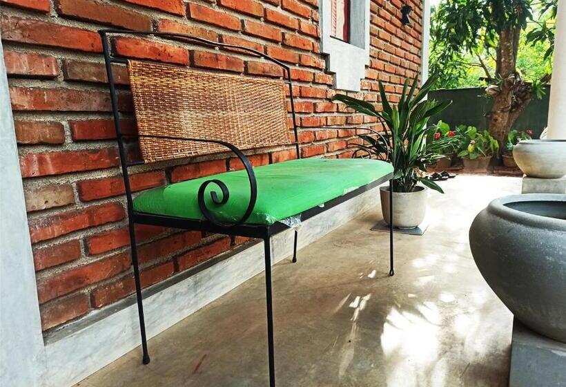 پانسیون Eththota Walawwa Bungalow   Private Rooms With Attached Bathrooms   Ac Or Non Ac