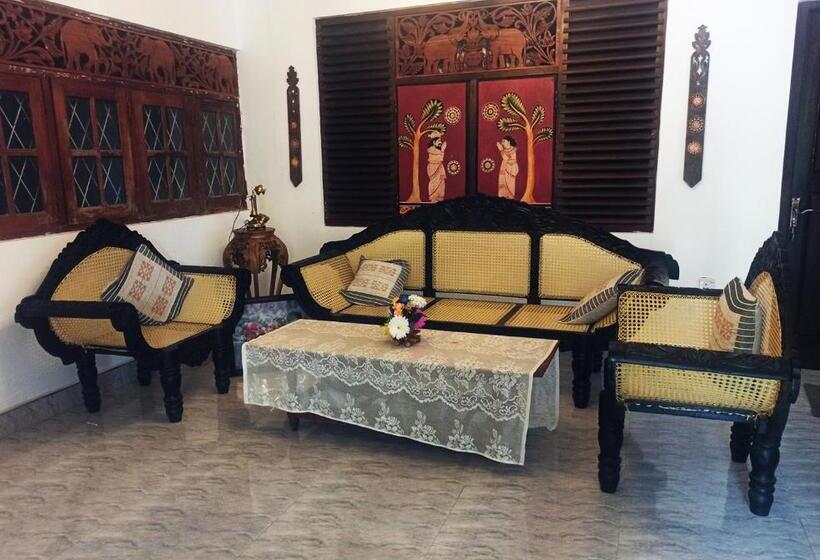پانسیون Eththota Walawwa Bungalow   Private Rooms With Attached Bathrooms   Ac Or Non Ac
