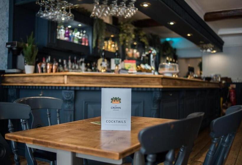 فندق صغير The Crown