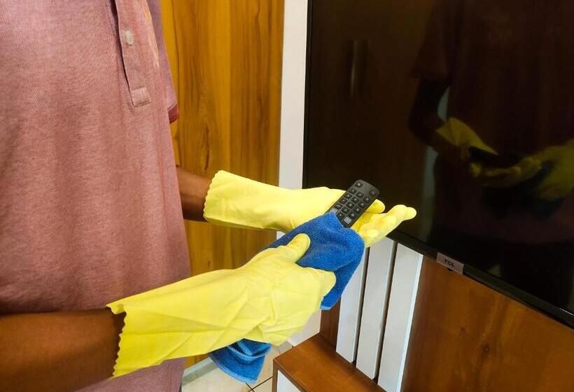 فندق Ags Residency