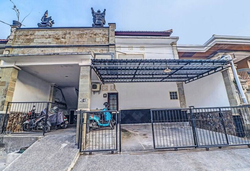 בית מלון כפרי Oyo 91678 Citarum Guest House