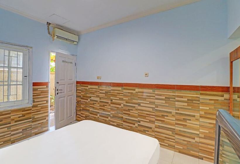 בית מלון כפרי Oyo 91678 Citarum Guest House