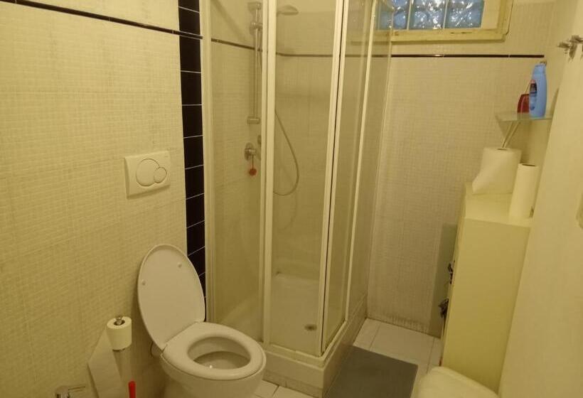 پانسیون Cristina Room