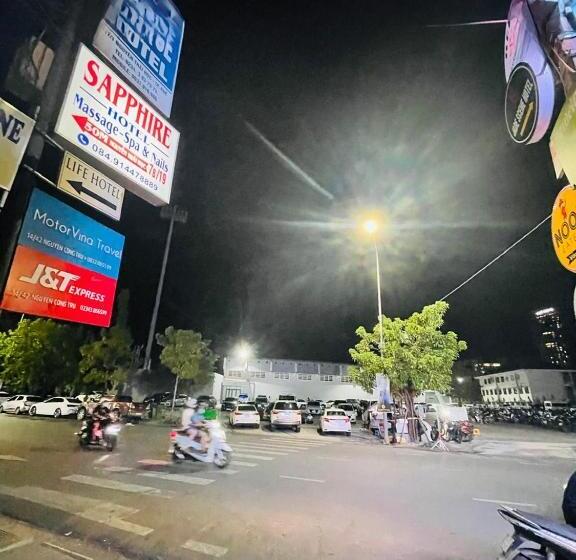 تختخواب و صبحانه Ngọc Bích Home Huế