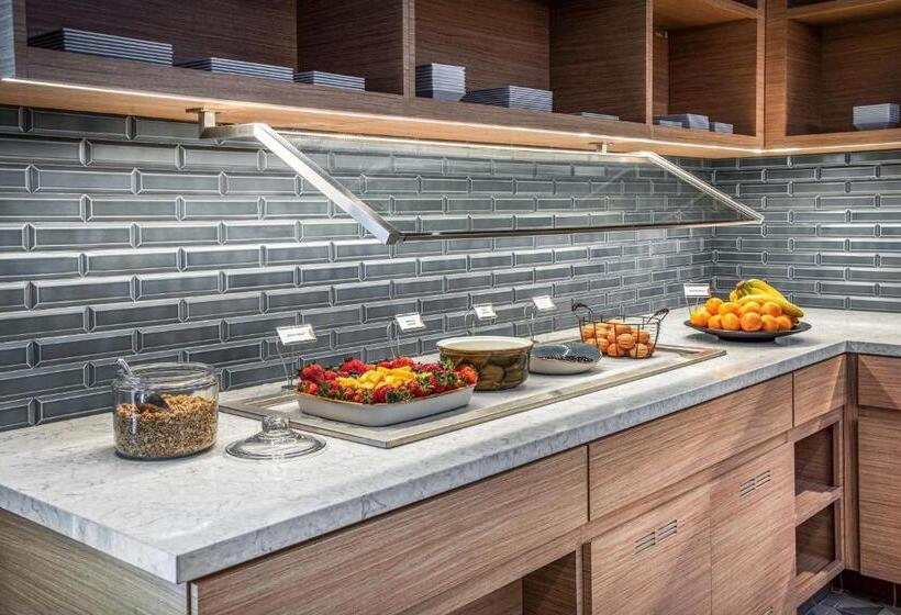 فندق Hyatt Place Newark Silicon Valley