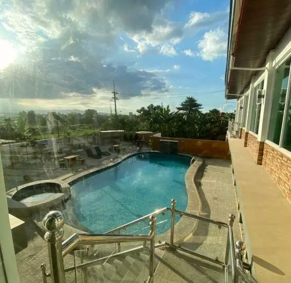 ホテル Reddoorz @ Piamonte Apartelle Santo Tomas Batangas