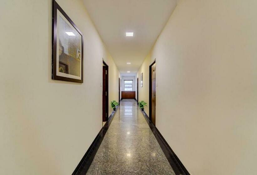 هتل Super Townhouse Us Consulate