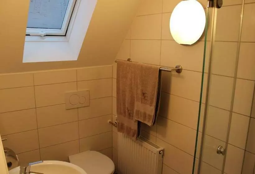 Aamiaismajoitus (B&B) Gasthof Klosterkeller