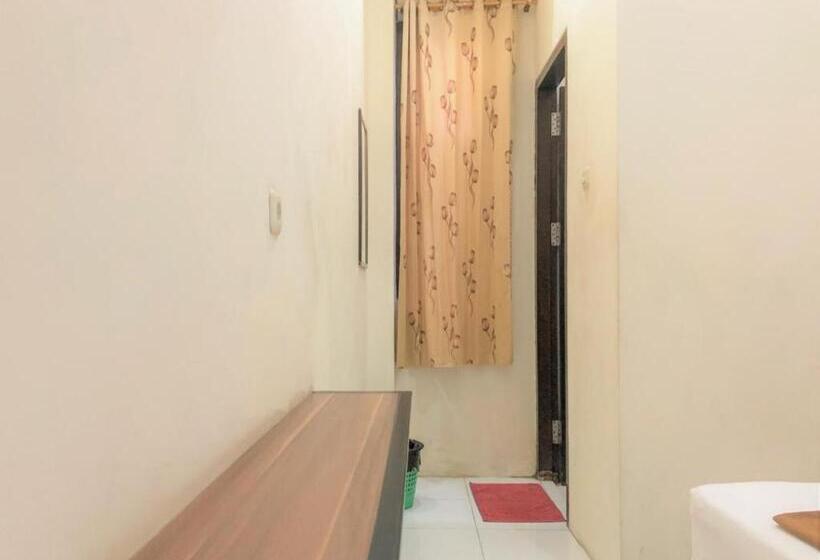 فندق Lido 88 Sorong Mitra Reddoorz