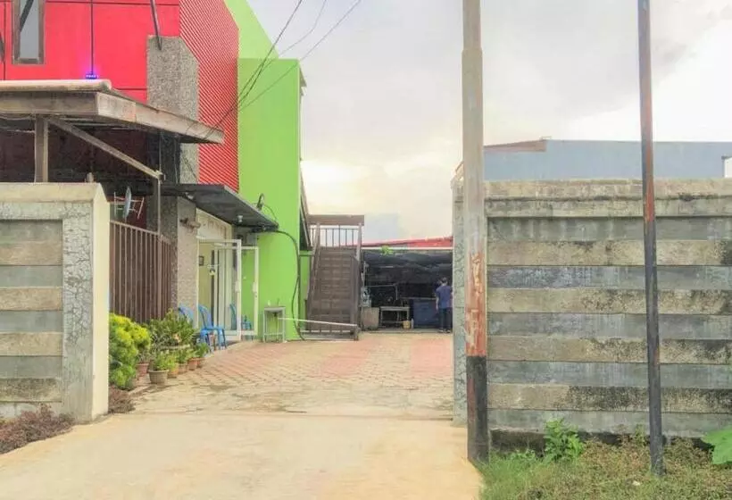 ホテル Lido 88 Sorong Mitra Reddoorz