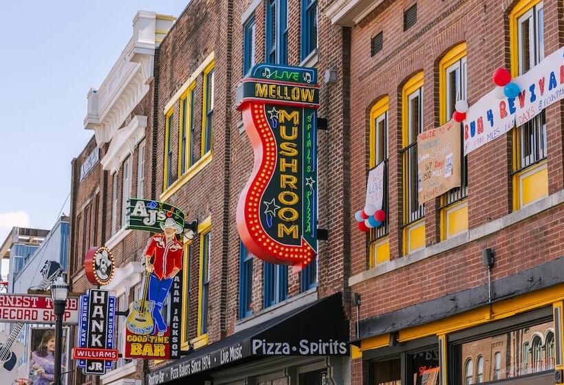 هتل Sonder The Chorus