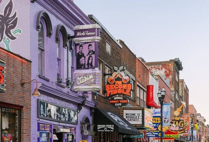 هتل Sonder The Chorus