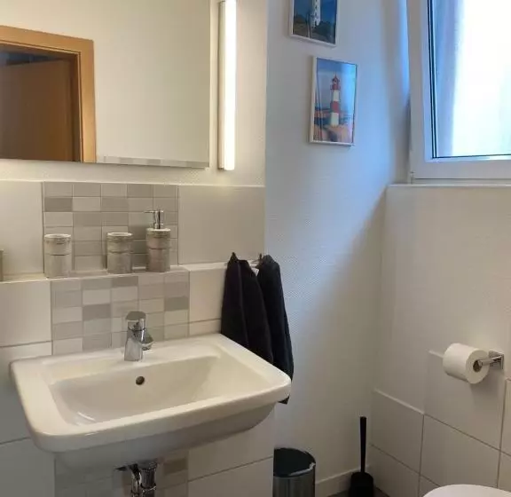 Majatalo Ferienunterkunft Mit 4 Doppelzimmern In Einbeck!!