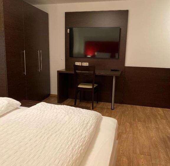 Пансион Gästehaus Linde Salching