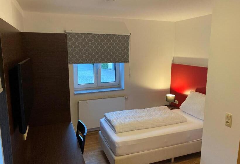 Пансион Gästehaus Linde Salching