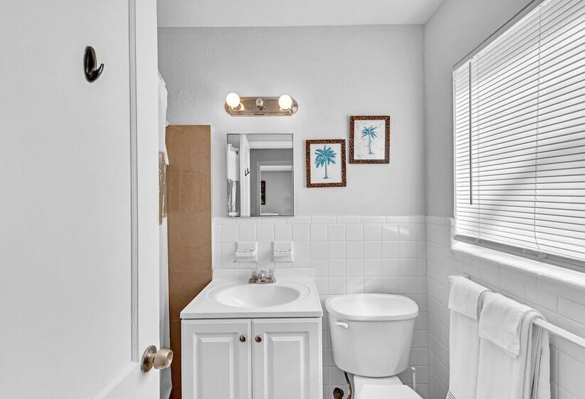 فندق The Caroline