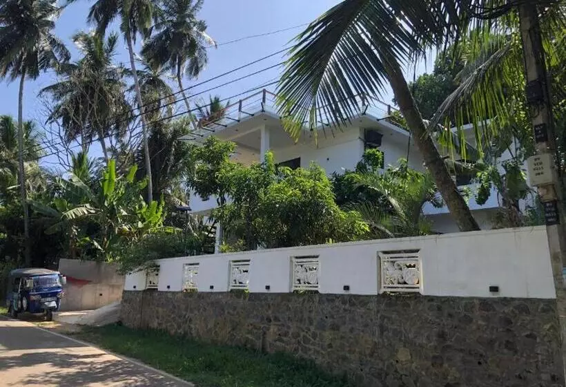 Majatalo Divya Sea View