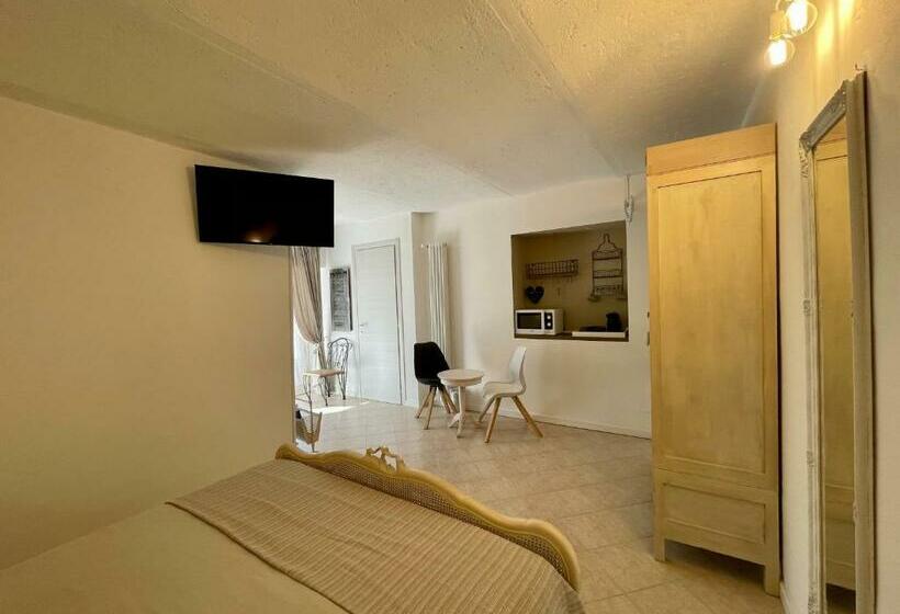 پانسیون Dépendance La Nicchia