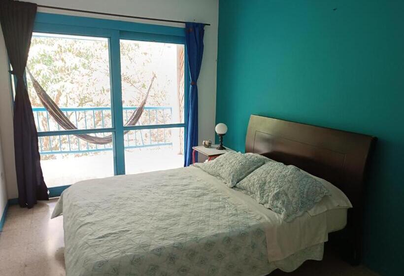 Pensjonat Duck House Hostel / La Vega