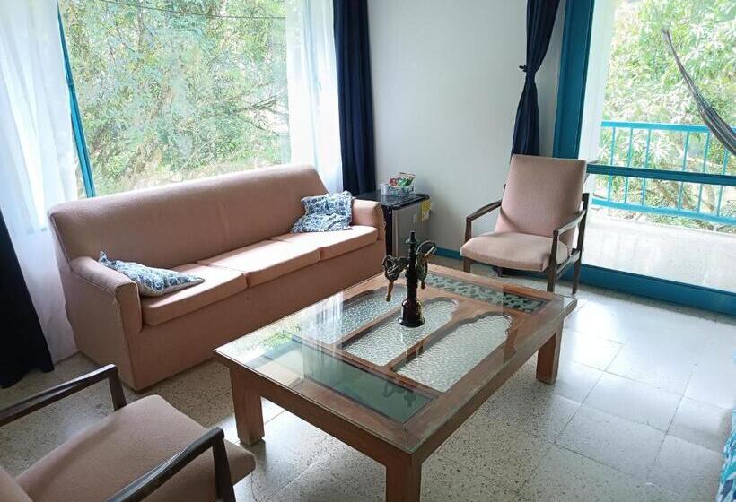 Pension Duck House Hostel / La Vega