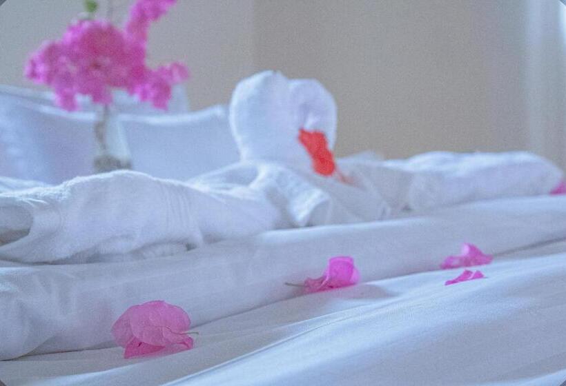 בית מלון כפרי Afriican Village Zanzibar