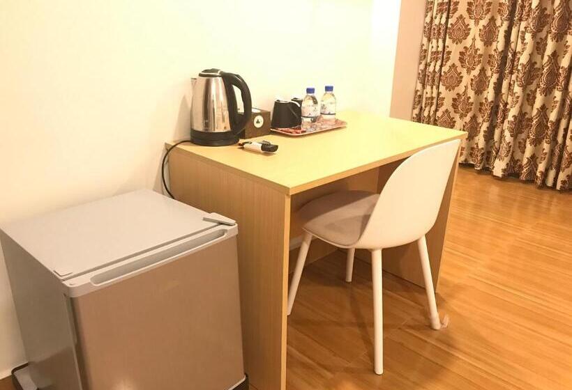 Pensió Lk Apartment &