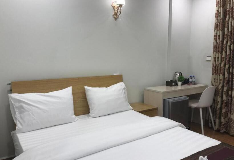 Pensió Lk Apartment &