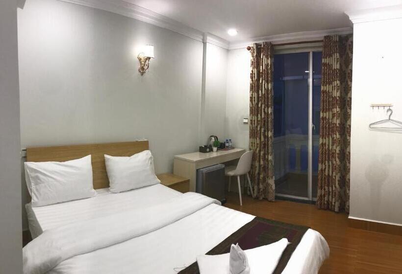 Pensió Lk Apartment &