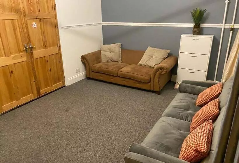 Majatalo The Vacationers   Pvt Rooms With Shared Bath